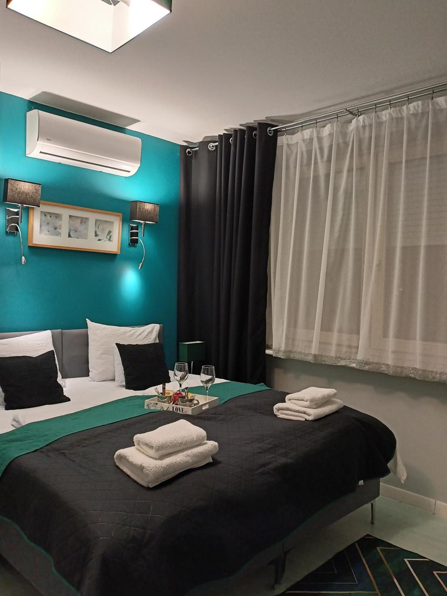 Pokoje Hotelowe Nad Zalewem Siedlce Ngoại thất bức ảnh