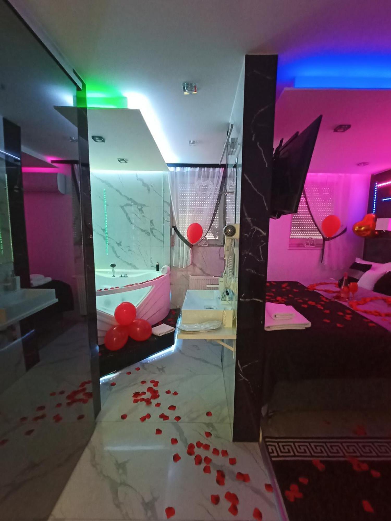 Pokoje Hotelowe Nad Zalewem Siedlce Ngoại thất bức ảnh